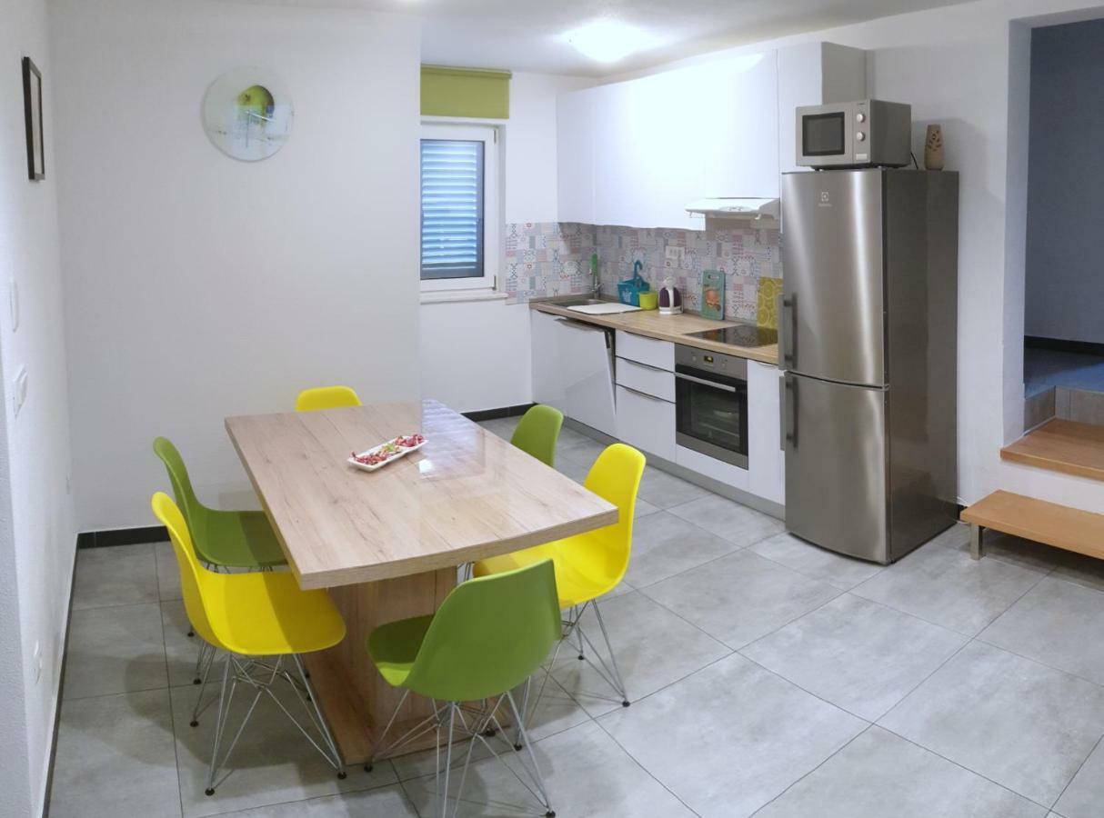 Villa Freya - Vacation House Slatine Esterno foto