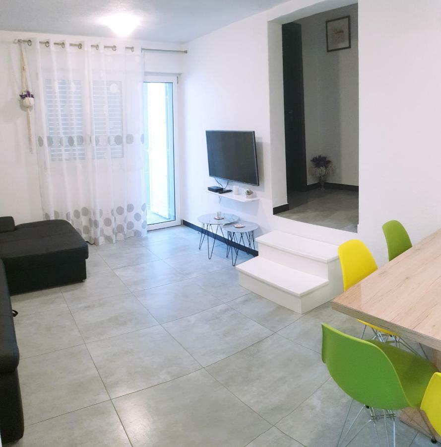 Villa Freya - Vacation House Slatine Esterno foto